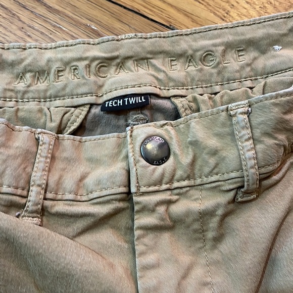 AMERICAN EAGLE Tech Twill Men’s Khaki Shorts Size 30 - Picture 6 of 10